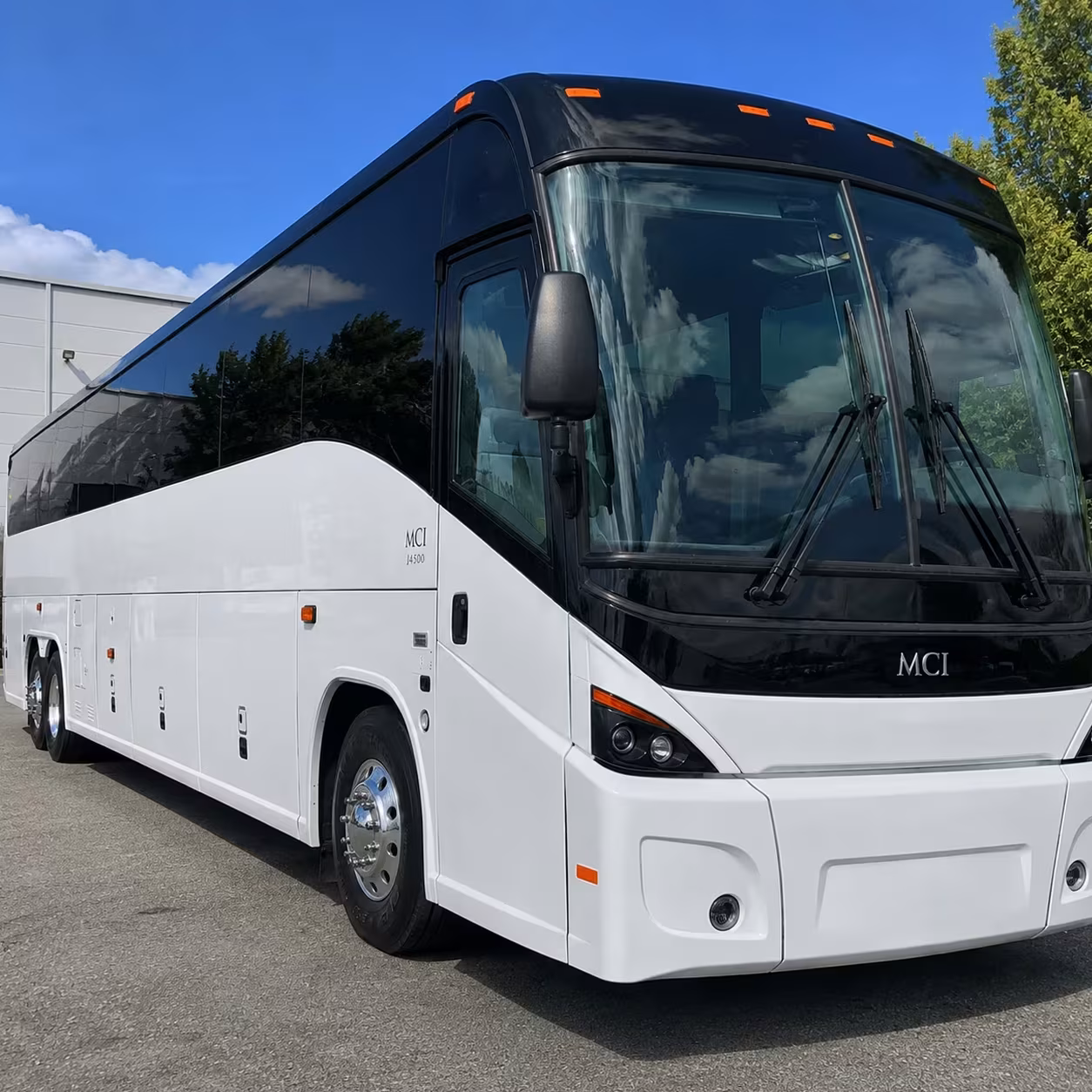newton charter bus rentals for xfinity center and gillette concerts